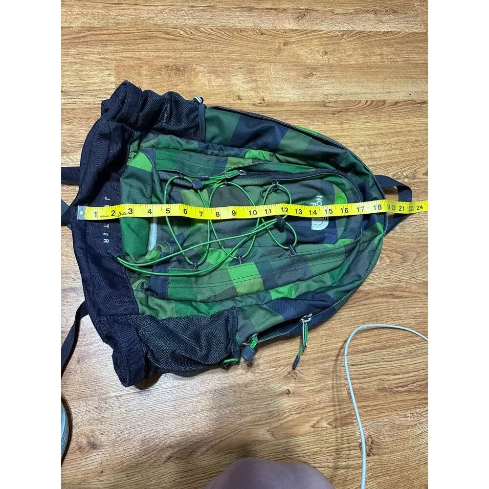 The North Face Jester Backpack 19 In H Green Padded Back Panel Unisex